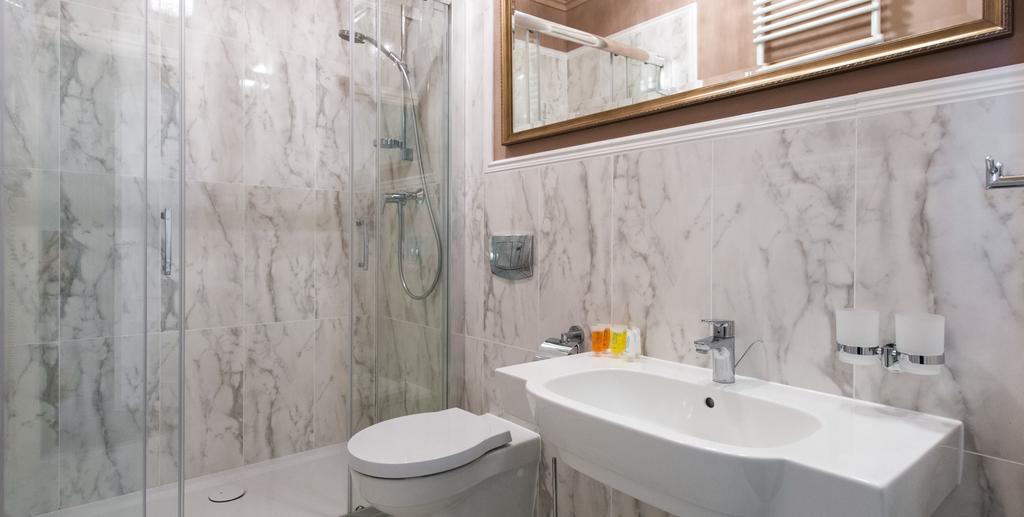 Dom Zdrojowy Hotel Świeradów-Zdrój Kamer foto