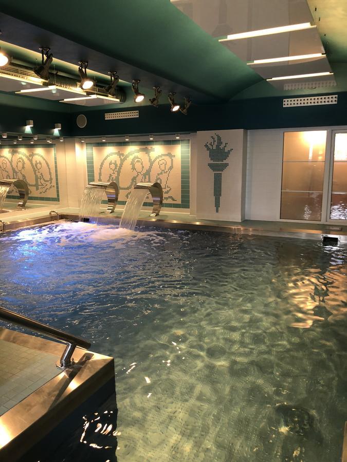 Dom Zdrojowy Hotel Świeradów-Zdrój Buitenkant foto