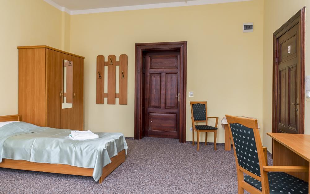 Dom Zdrojowy Hotel Świeradów-Zdrój Buitenkant foto